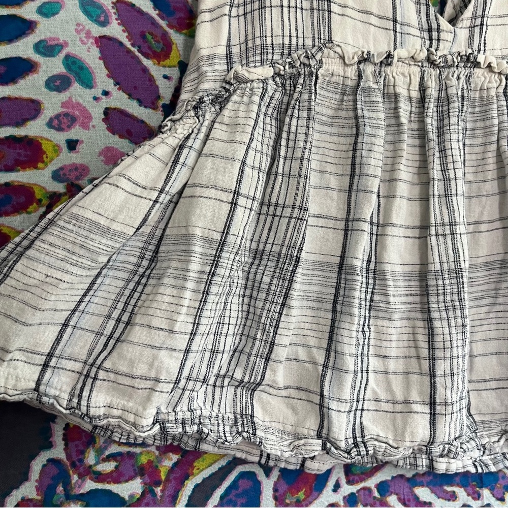 Urban Outfitters UO Linen Melody Plunging Babydoll Top Medium Gray White Plaid - Picture 4 of 11